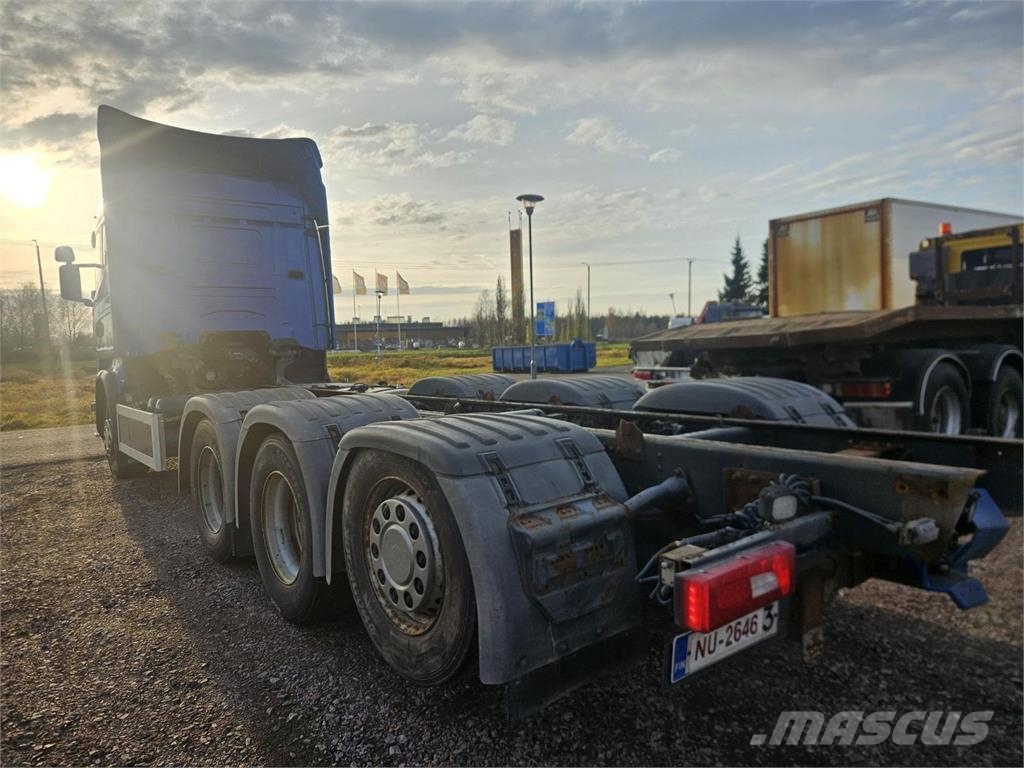 Scania R580 8x4 Kuorma-autoalustat