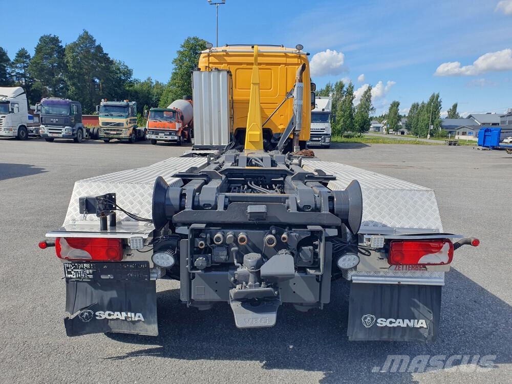 Scania R580 8x4 -17 Komunalna vozila