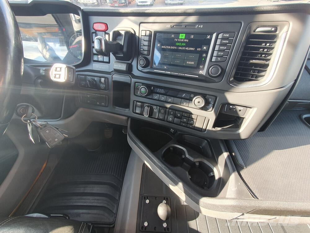 Scania R580 8x4 -19 مركبات الأغراض العامة