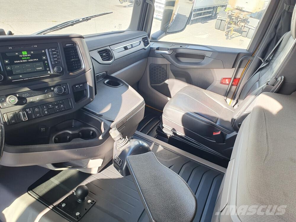 Scania R580 8x4 -19 مركبات الأغراض العامة