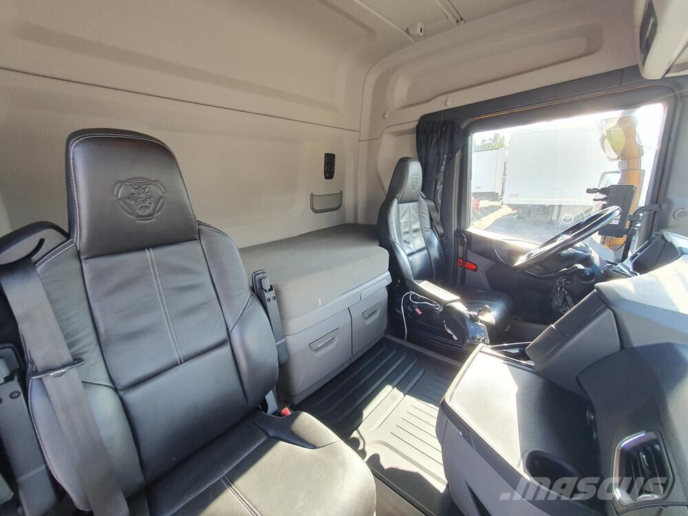 Scania R580 8x4 -19 مركبات الأغراض العامة