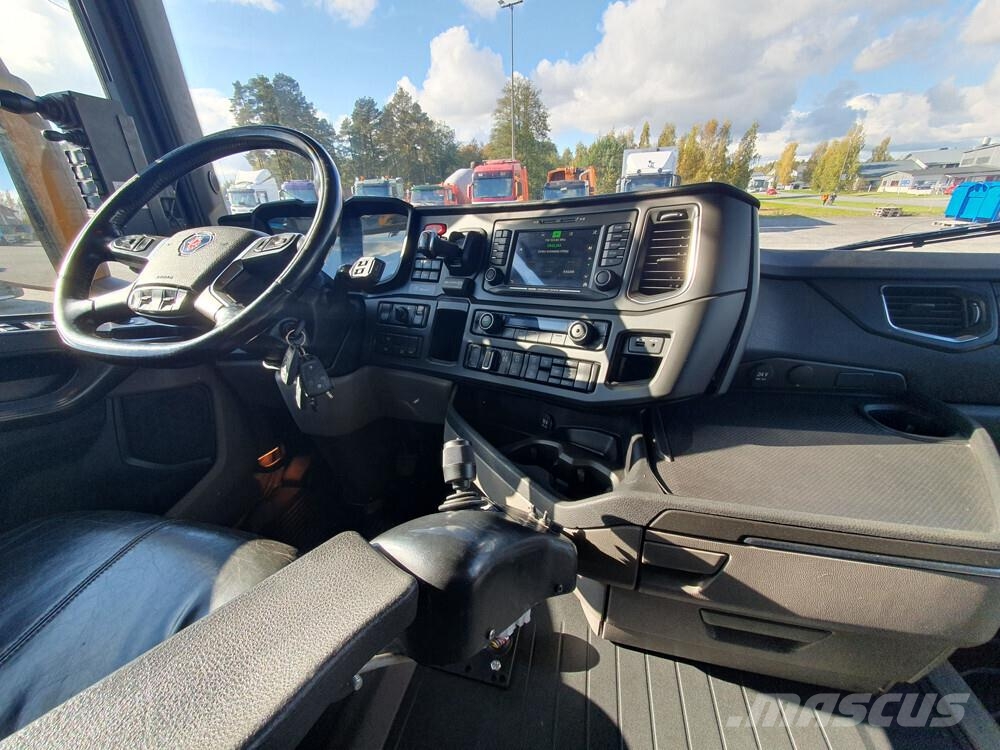Scania R580 8x4 -19 مركبات الأغراض العامة