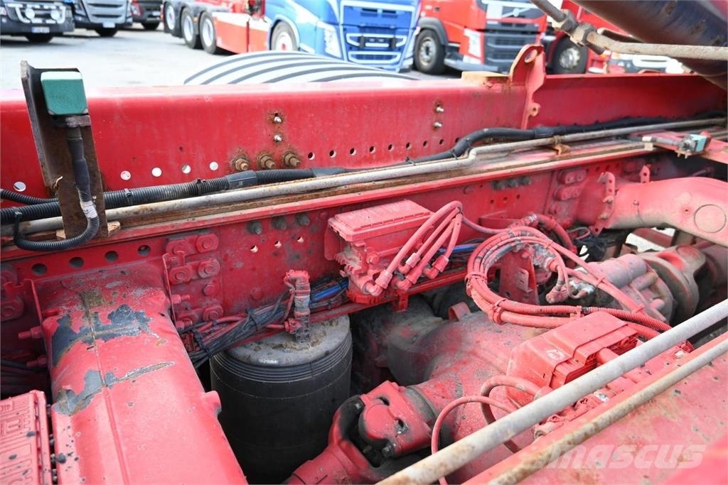Scania R580 8x4*4 Tridem Hook lift trucks