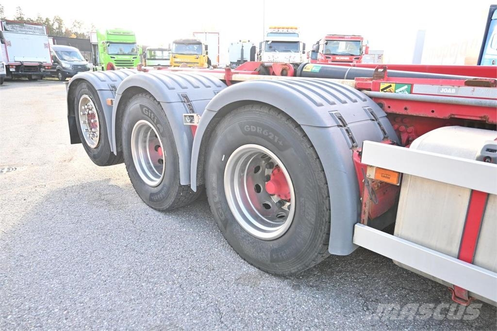 Scania R580 8x4*4 Tridem Hook lift trucks