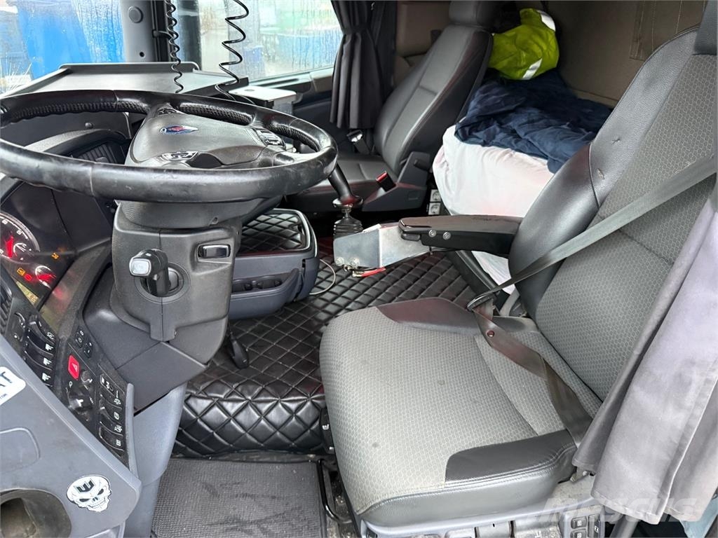 Scania R730 Camiones elevadores de gancho