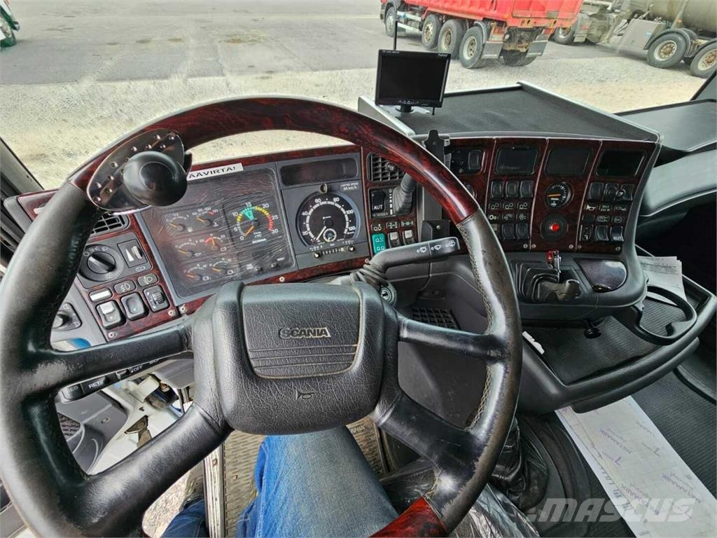 Siimet PPV lavetti ja Scania 144 Hiab 330-5 nosturil Low loader-semi-trailers