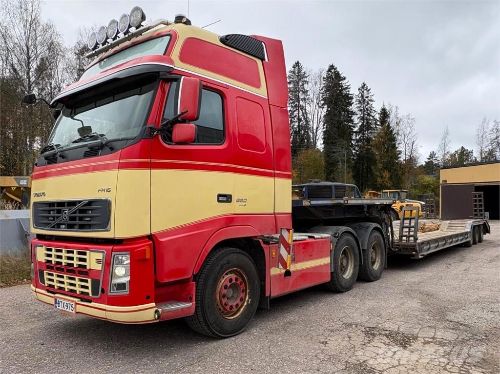 Siimet T390-56 + Volvo FH16 660 Yhdistelmä 로우 로더-세미 트레일러