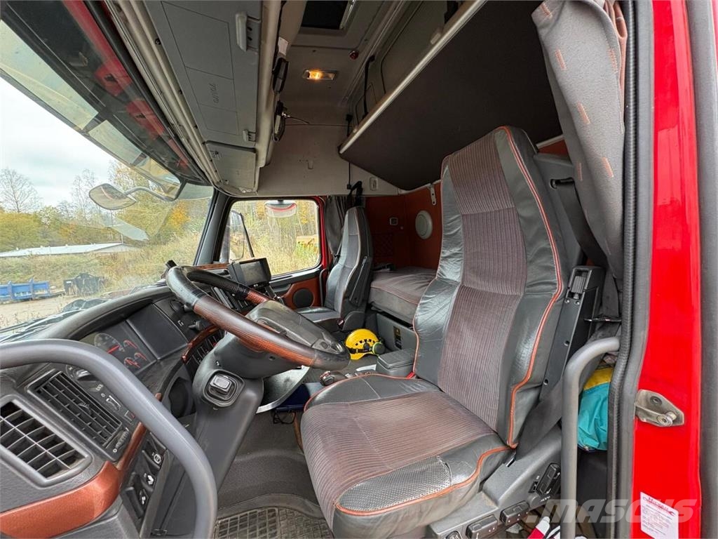 Siimet T390-56 + Volvo FH16 660 Yhdistelmä 로우 로더-세미 트레일러