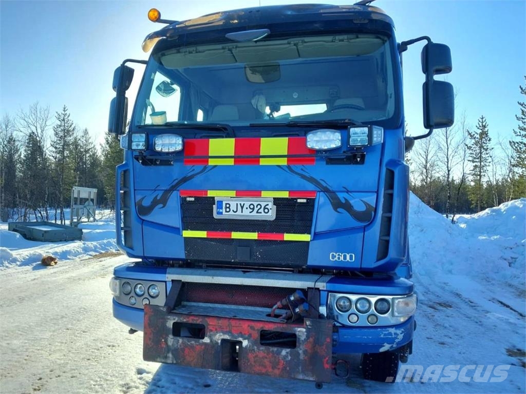 Sisu C600 E15M 8X4 Kommunalt / generelt kjøretøy