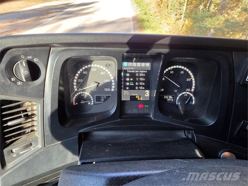 Sisu CM16M 8x4 Tienhoitoauto Pilsētas atkritumvedēji