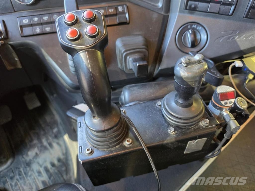 Sisu CM16M 8x4 Tienhoitoauto Pilsētas atkritumvedēji