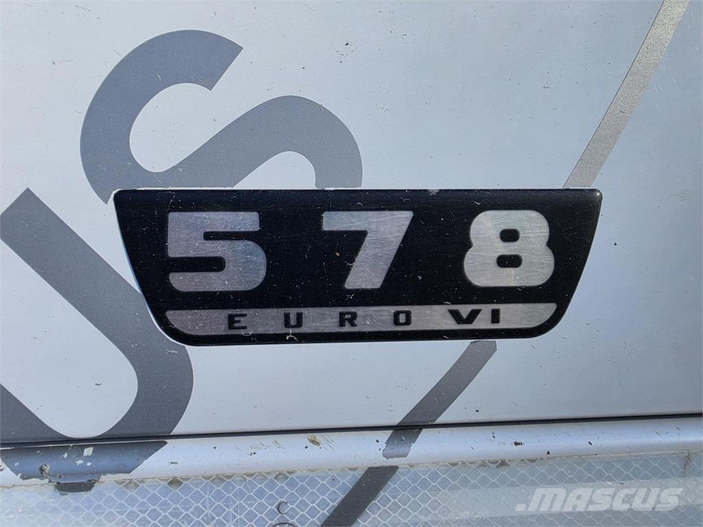 Sisu CM16M 8x4 Tienhoitoauto Pilsētas atkritumvedēji