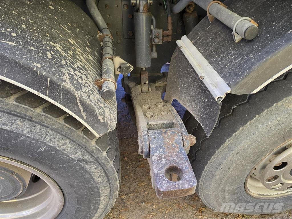 Sisu CM16M 8x4 Tienhoitoauto Pilsētas atkritumvedēji