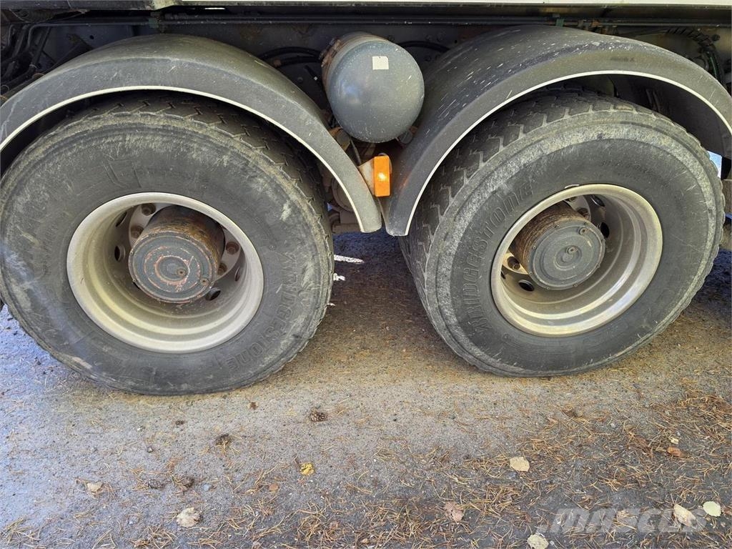 Sisu CM16M 8x4 Tienhoitoauto Pilsētas atkritumvedēji