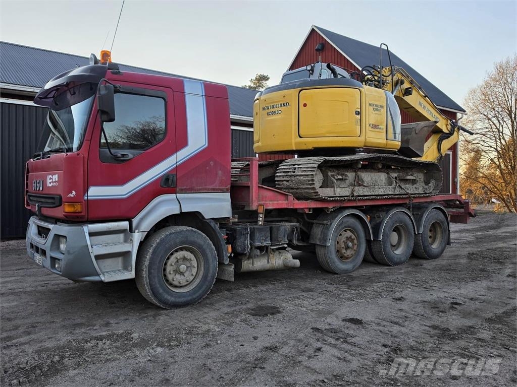Sisu E11 410 8X2 Kaivinkoneritilä Kamioni za prijevoz šumskih strojeva