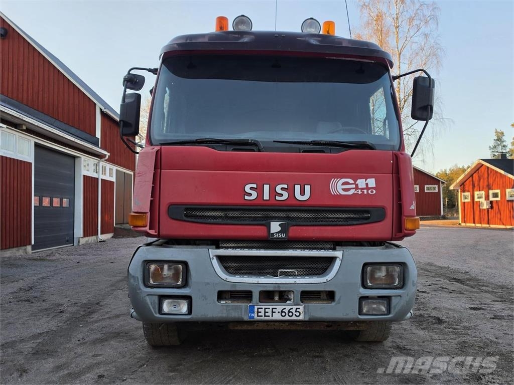 Sisu E11 410 8X2 Kaivinkoneritilä Kamioni za prijevoz šumskih strojeva