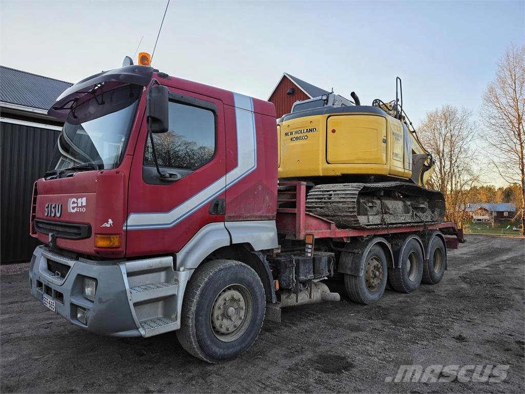 Sisu E11 410 8X2 Kaivinkoneritilä Kamioni za prijevoz šumskih strojeva