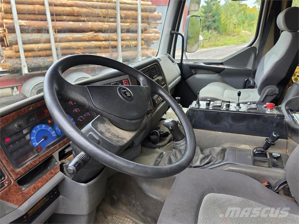Sisu E11 8X2 Tienhoitoauto Pilsētas atkritumvedēji