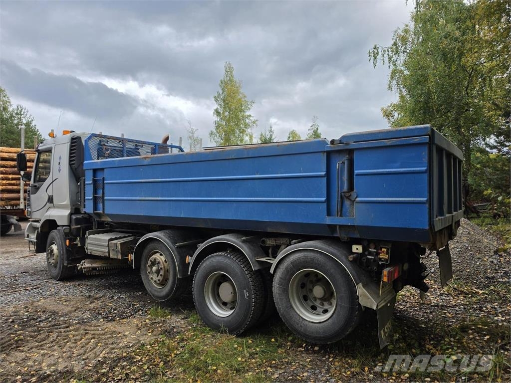 Sisu E11 8X2 Tienhoitoauto Pilsētas atkritumvedēji