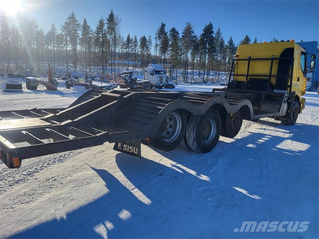Sisu E12 480 Camiones de transporte de maquinaria forestal