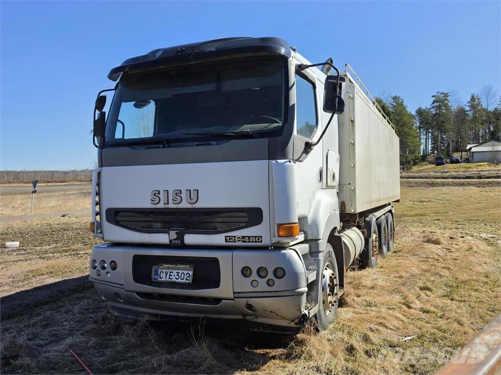 Sisu E12 480 8X2 Rehuyhdistelmä Otros camiones