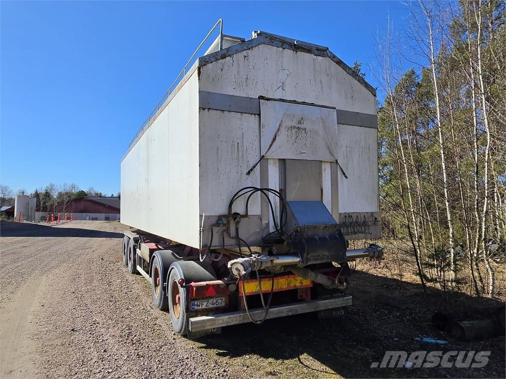 Sisu E12 480 8X2 Rehuyhdistelmä Otros camiones