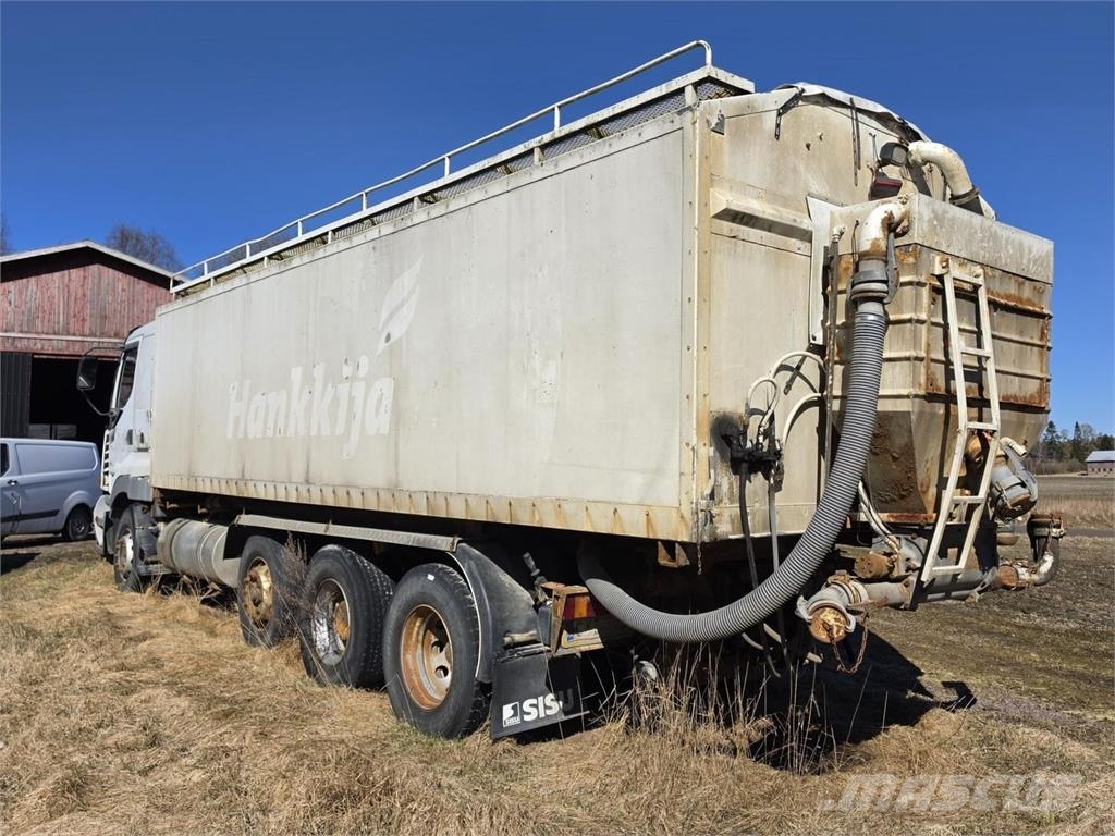 Sisu E12 480 8X2 Rehuyhdistelmä Otros camiones