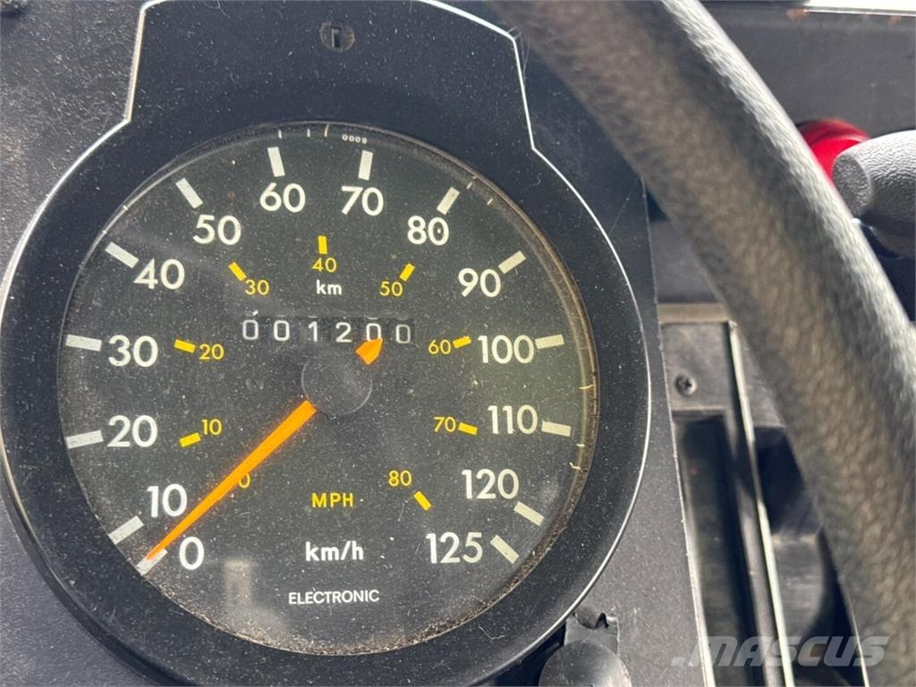 Sisu NA-140BT Umpikorikuorma-autot