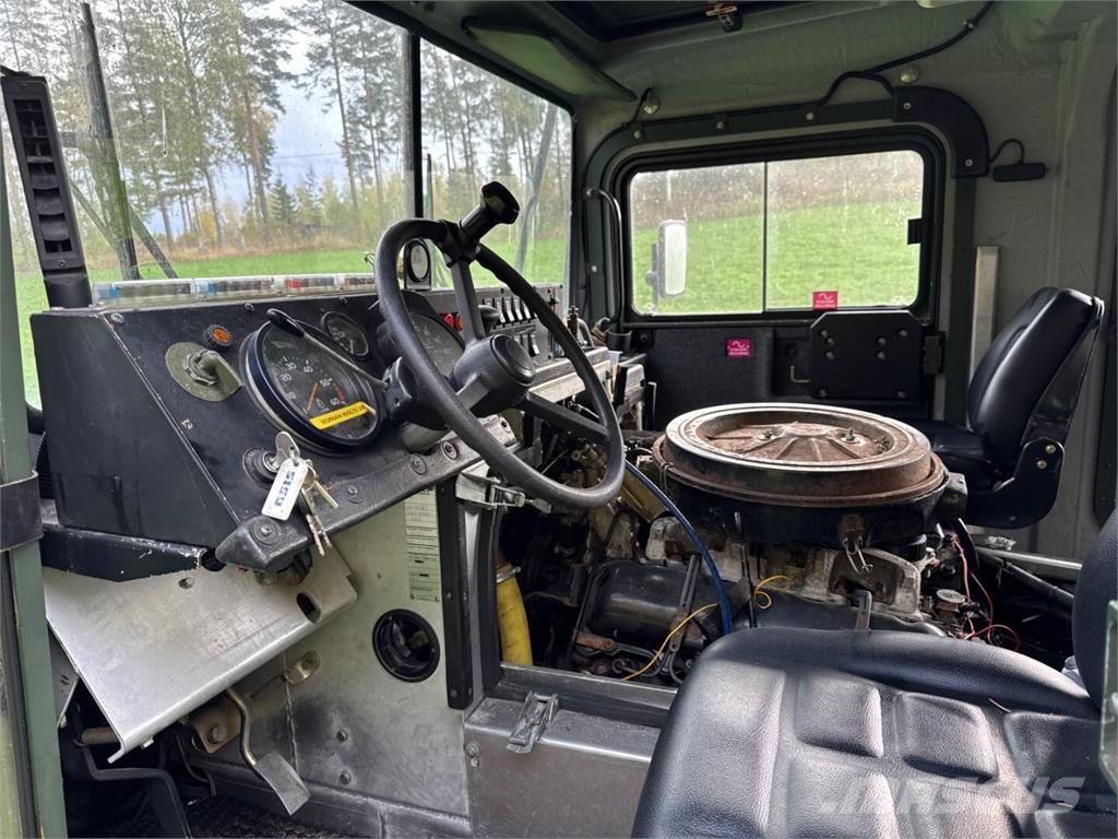 Sisu NA-140BT Umpikorikuorma-autot