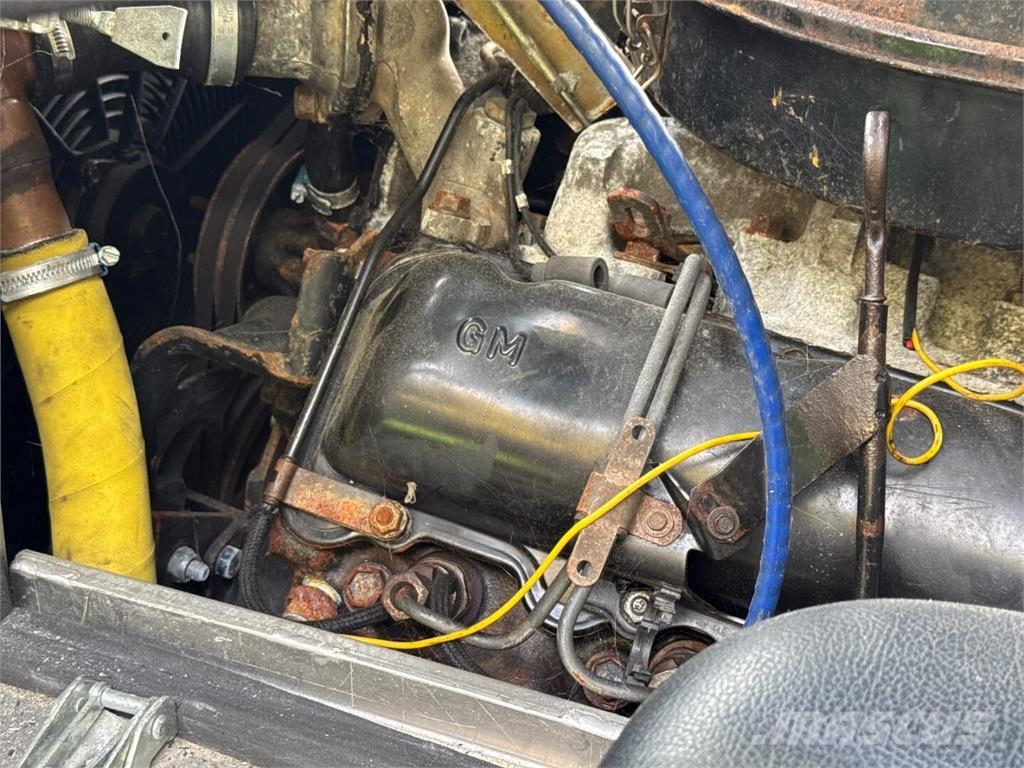 Sisu NA-140BT Umpikorikuorma-autot
