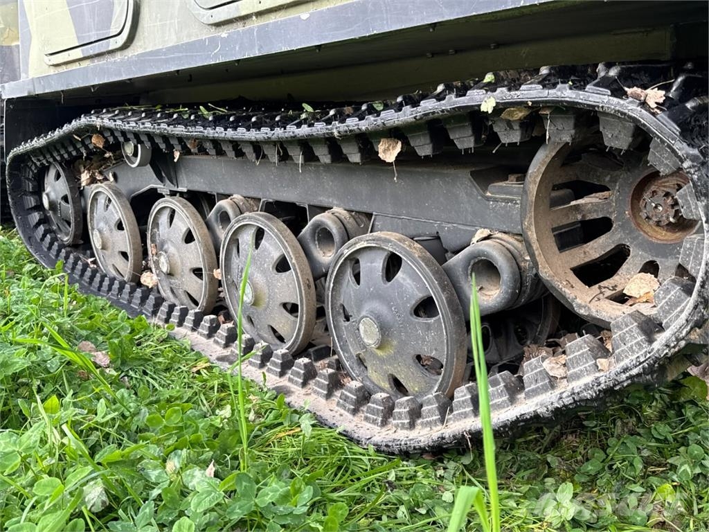 Sisu NA-140BT Umpikorikuorma-autot