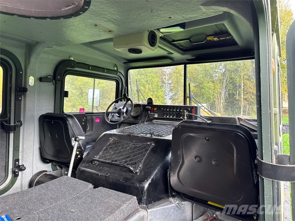 Sisu NA-140BT Umpikorikuorma-autot