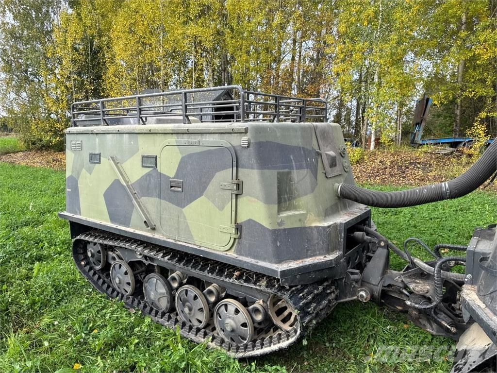 Sisu NA-140BT Umpikorikuorma-autot