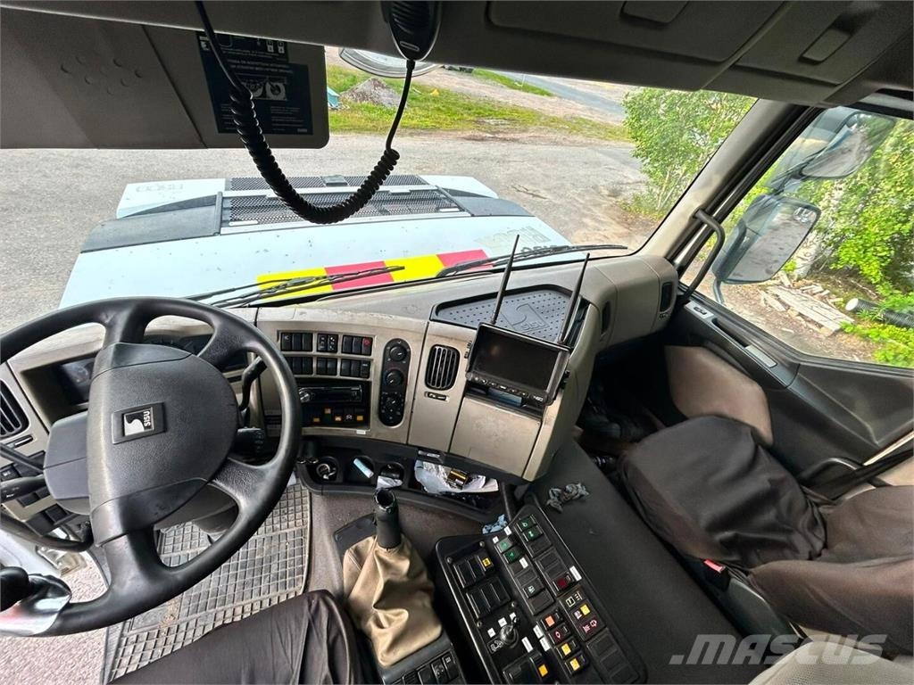 Sisu R500 شاحنات قلابة