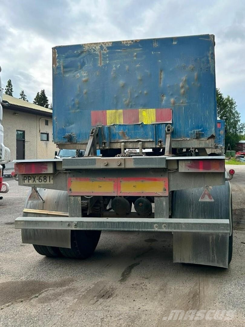 Sisu R500 شاحنات قلابة