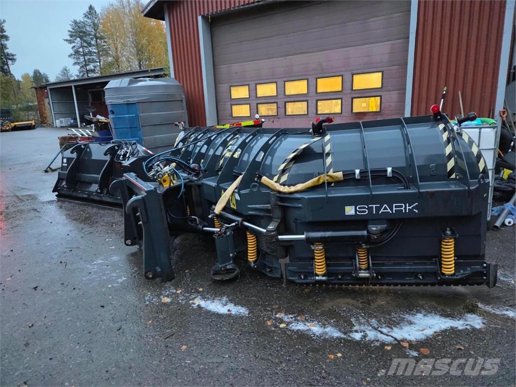 Stark 5400/2400H حراثات ونصول الجليد