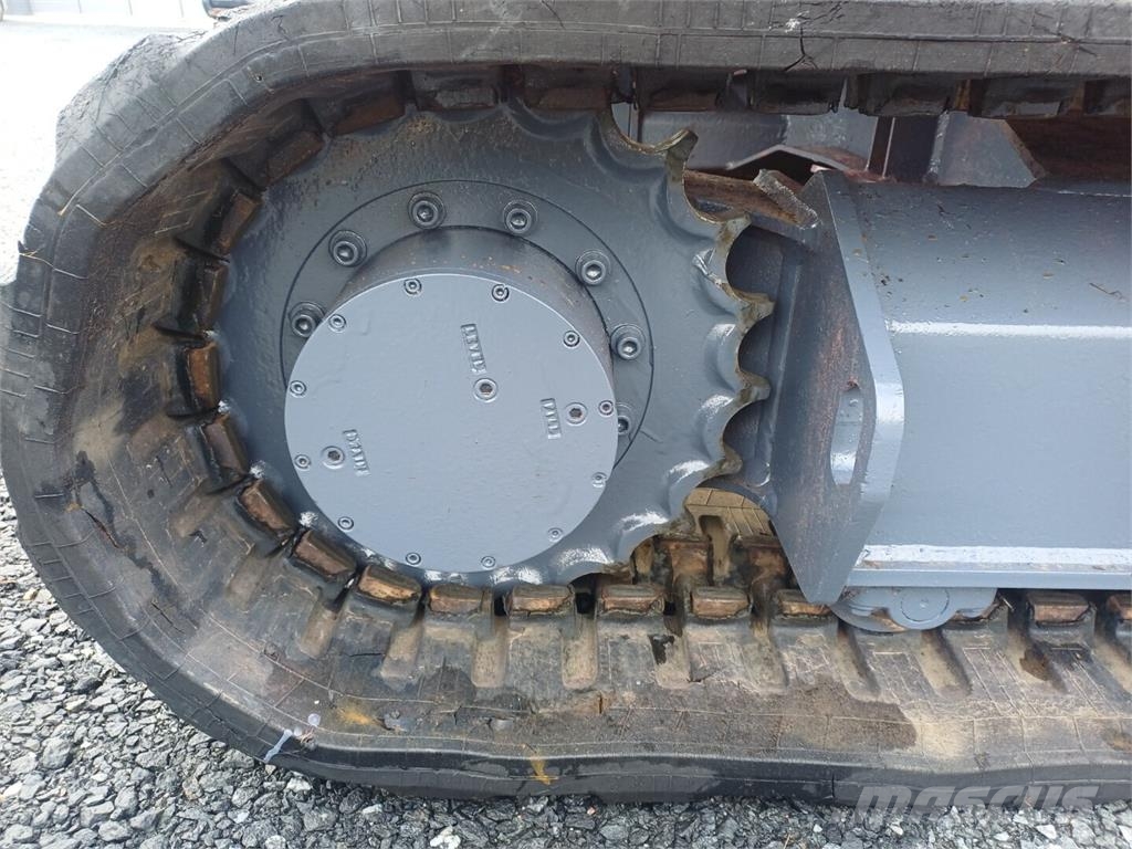 Takeuchi TB180FR Kallistuvalla liittimellä Vidēja lieluma ekskavatori 7 t - 12 t