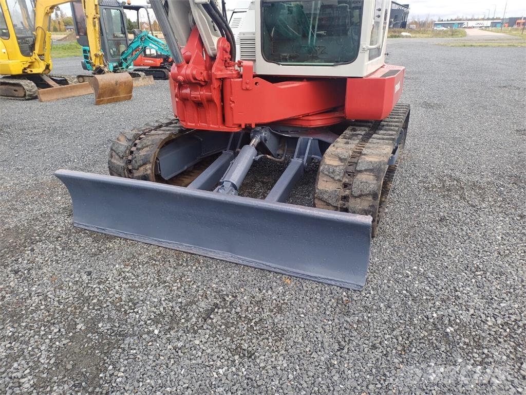 Takeuchi TB180FR Kallistuvalla liittimellä Vidēja lieluma ekskavatori 7 t - 12 t