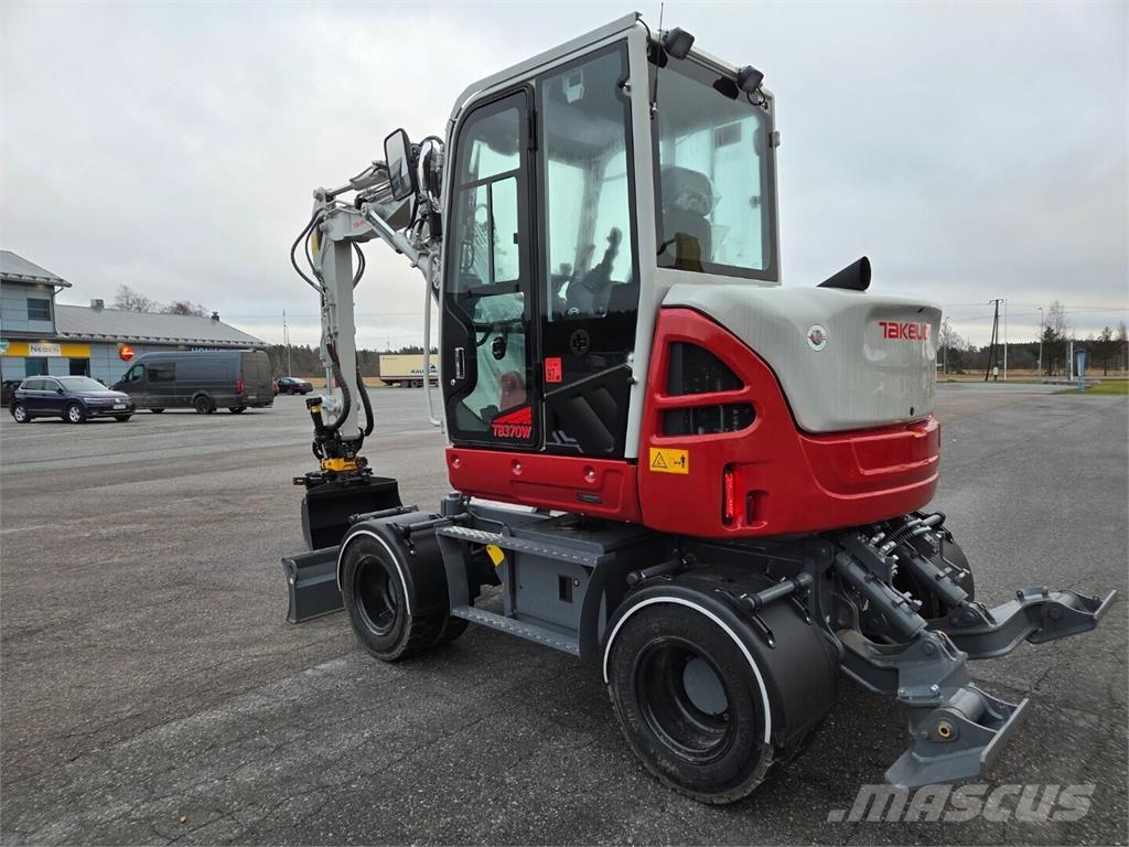 Takeuchi TB370w Lastik tekerli ekskavatörler