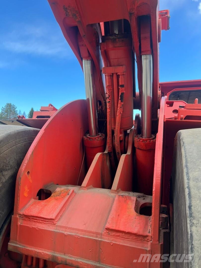 Tamrock TORO T0010 Wielladers