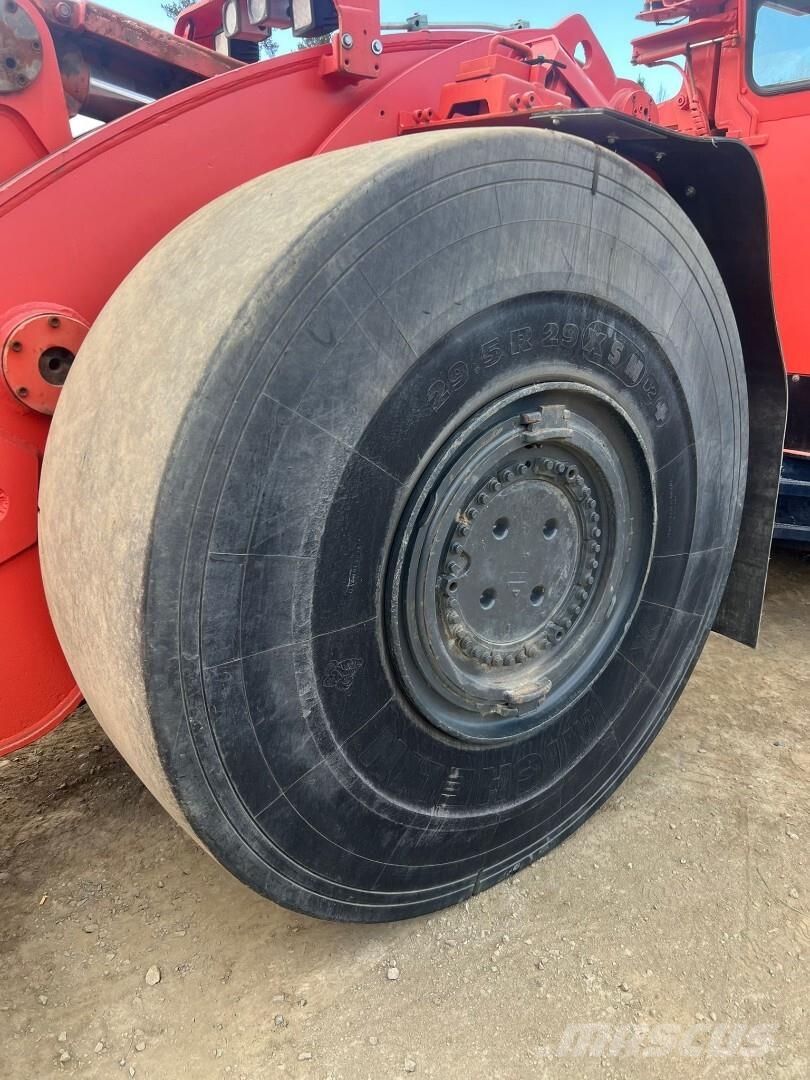 Tamrock TORO T0010 Wielladers