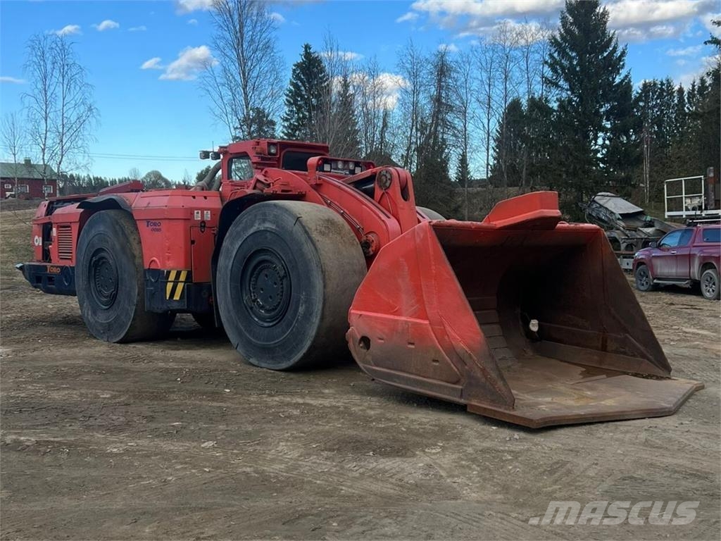 Tamrock TORO T0010 Wielladers