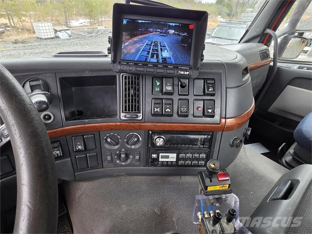Terberg FM-2000-T Kaivinkoneritilä 8X8 Грузовики для лесозаготовок