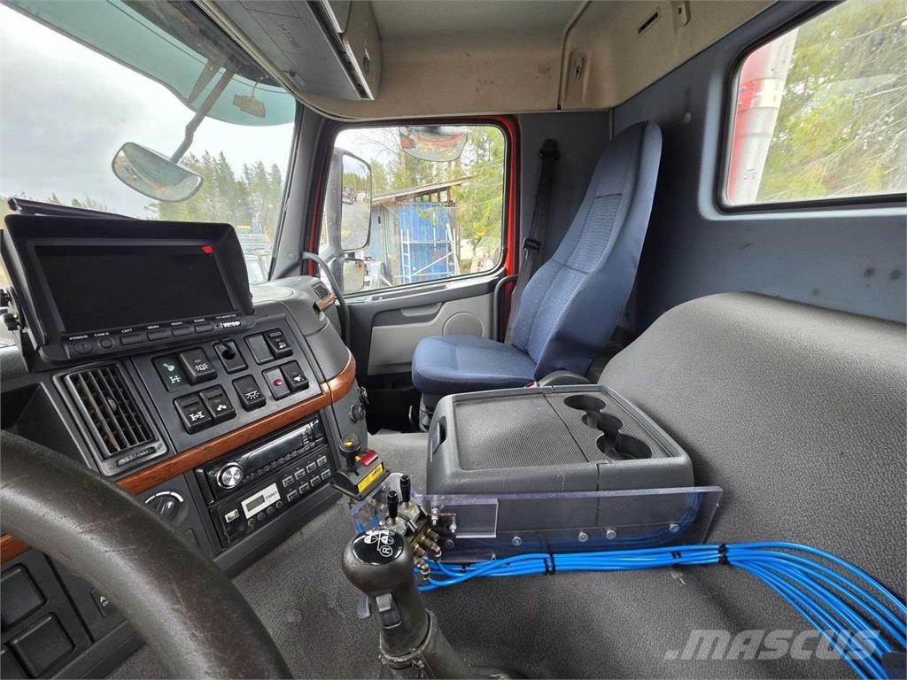 Terberg FM-2000-T Kaivinkoneritilä 8X8 Грузовики для лесозаготовок