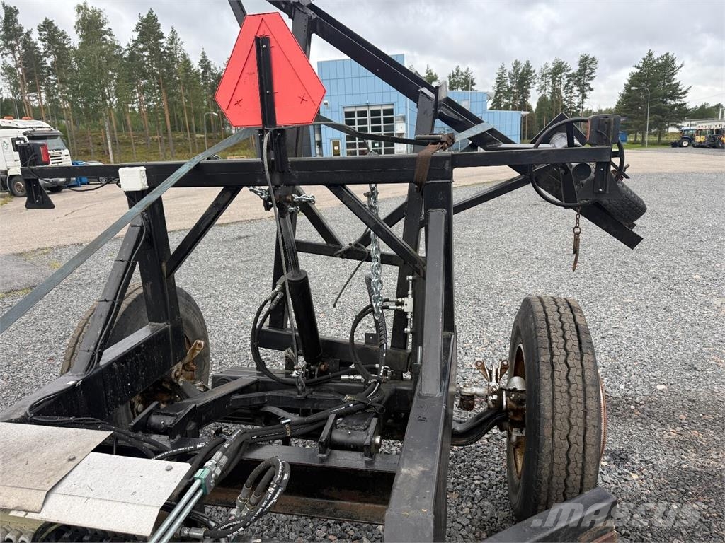  Tielana Neljällä terällä ماكينات الطرق والجليد الأخرى