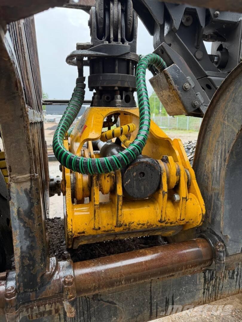 Timberjack 1110C Forwarders
