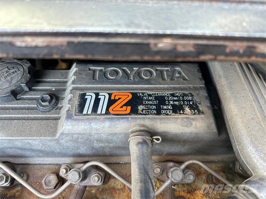 Toyota 02-5 FD35 柴油叉车
