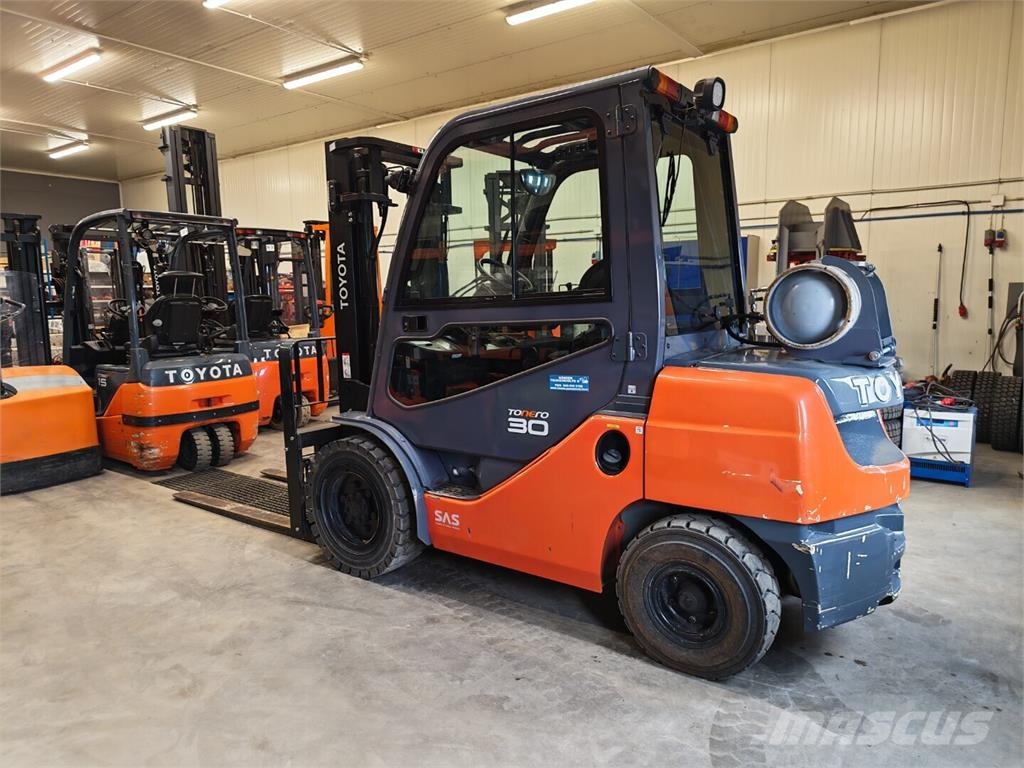 Toyota 02-8FGF30 LPG vozíky