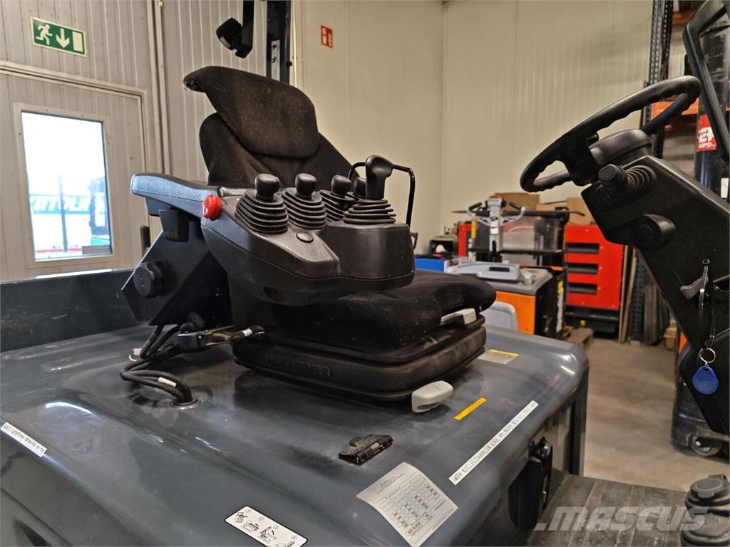 Toyota 8FBMT35 (konttikone) Elektrische heftrucks