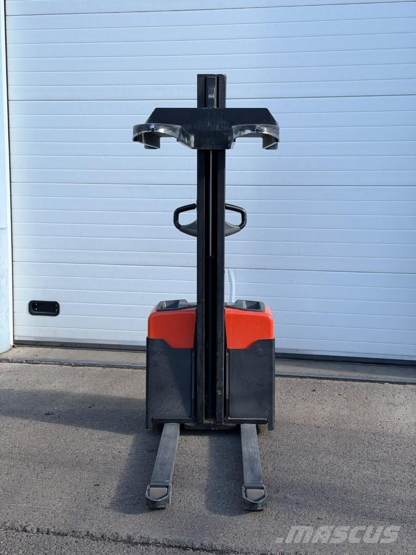 Toyota HWE100 Heftrucks overige
